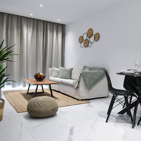 The Room, Suite 14, Leda Gardens Paphos Exteriör bild