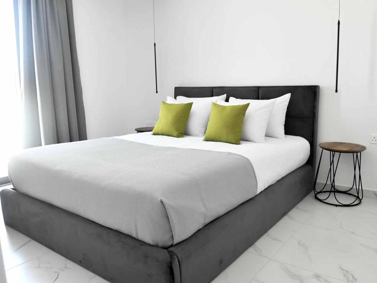 The Room, Suite 14, Leda Gardens Paphos Exteriör bild