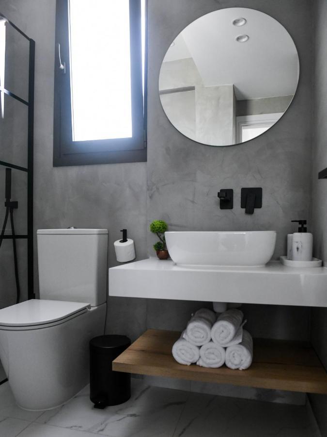The Room, Suite 14, Leda Gardens Paphos Exteriör bild